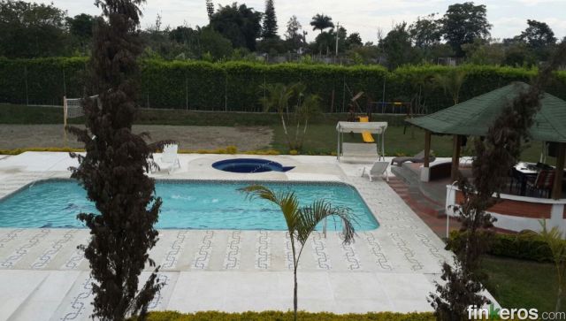 Hermosa finca en cerritos muy económica para grupos grandes - 페레이라, 리사랄다의 핀카